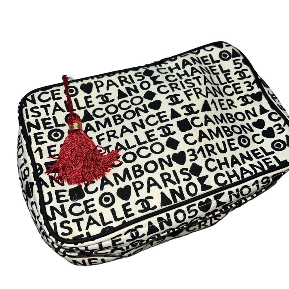 VTG Chanel Coco Cristalle Black & White Logo Zip Makeup Cosmetic Vanity Case Bag - Picture 3 of 16